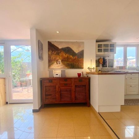 Casaviva - Apt With Terrace And Parking In Rapallo Buitenkant foto